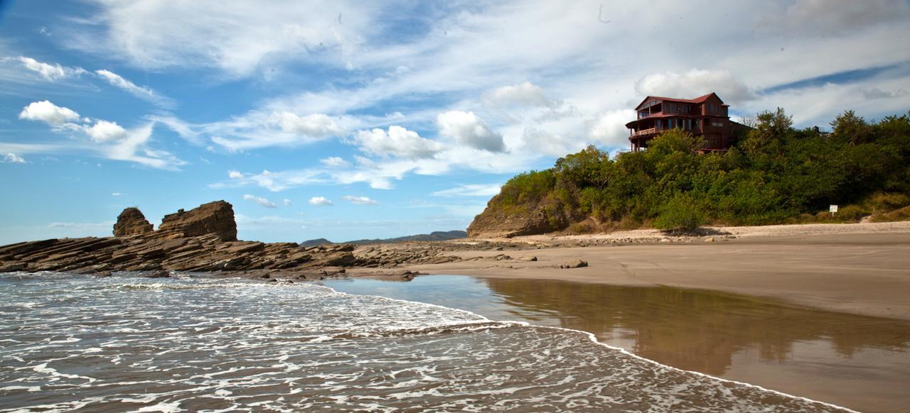 Magnific Rock - Surf Resort & Yoga Retreat Nicaragua ポポヨ エクステリア 写真